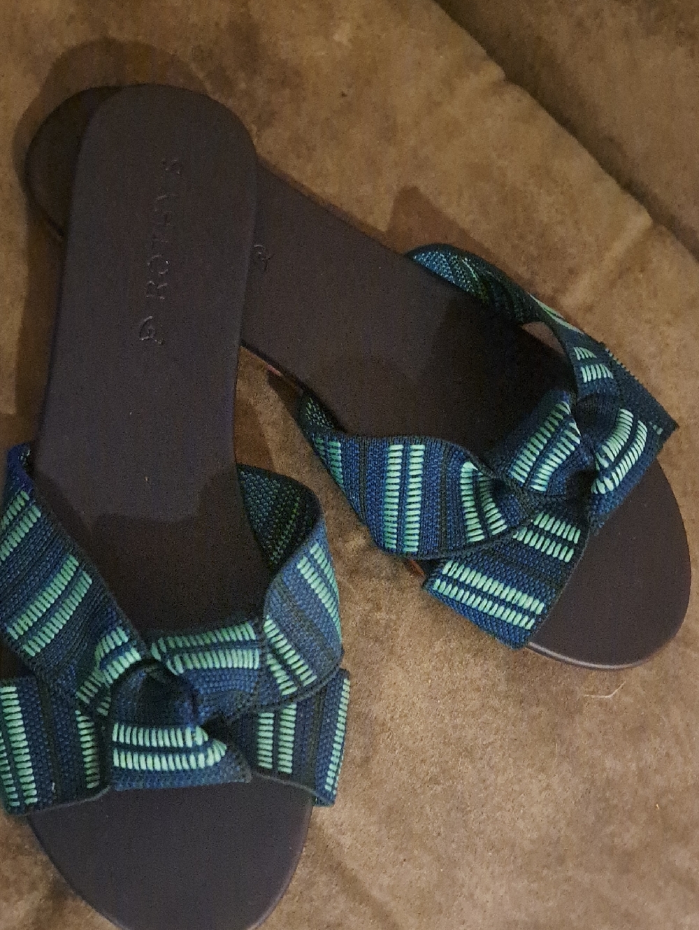 Nwot Rothy's Size 9 In Jungle Green And Navy Woven Bow Slide Sandals